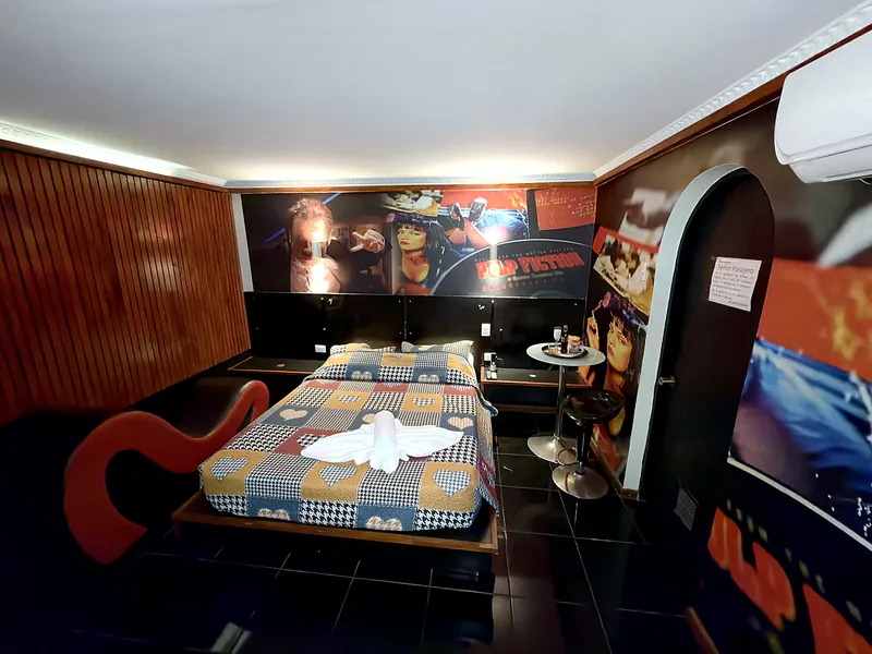 Habitación Sillón del Amor de Motel Mediterráneo